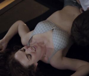 Stacey Maltin, E'dena Hines nude - Landing Up (2017)