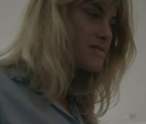 Mathilde Bisson nude - Au plus pres du soleil (2015)