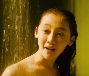 Caiyu Yang, Elane Zhong nude - Fang hua (2017)