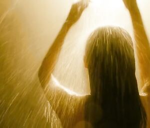 Caiyu Yang, Elane Zhong nude - Fang hua (2017)