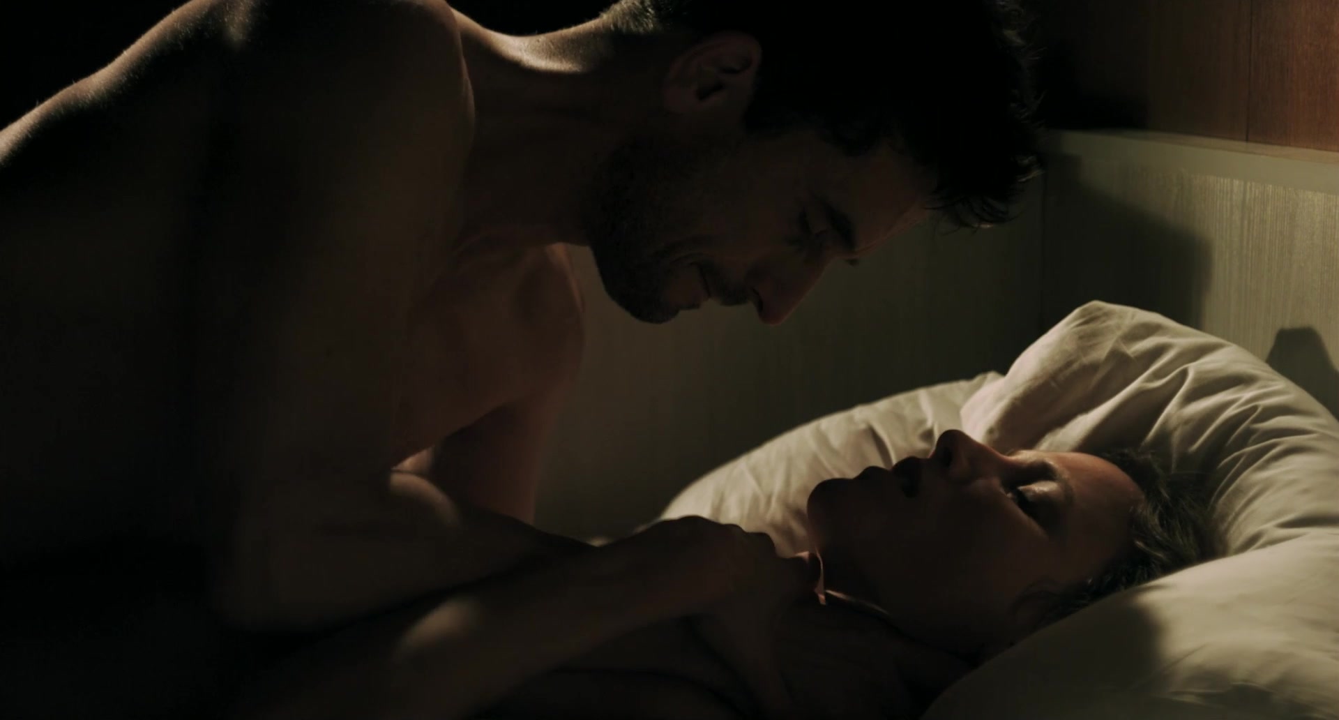 Isabel Thierauch nude scenes - Die Haut der Anderen