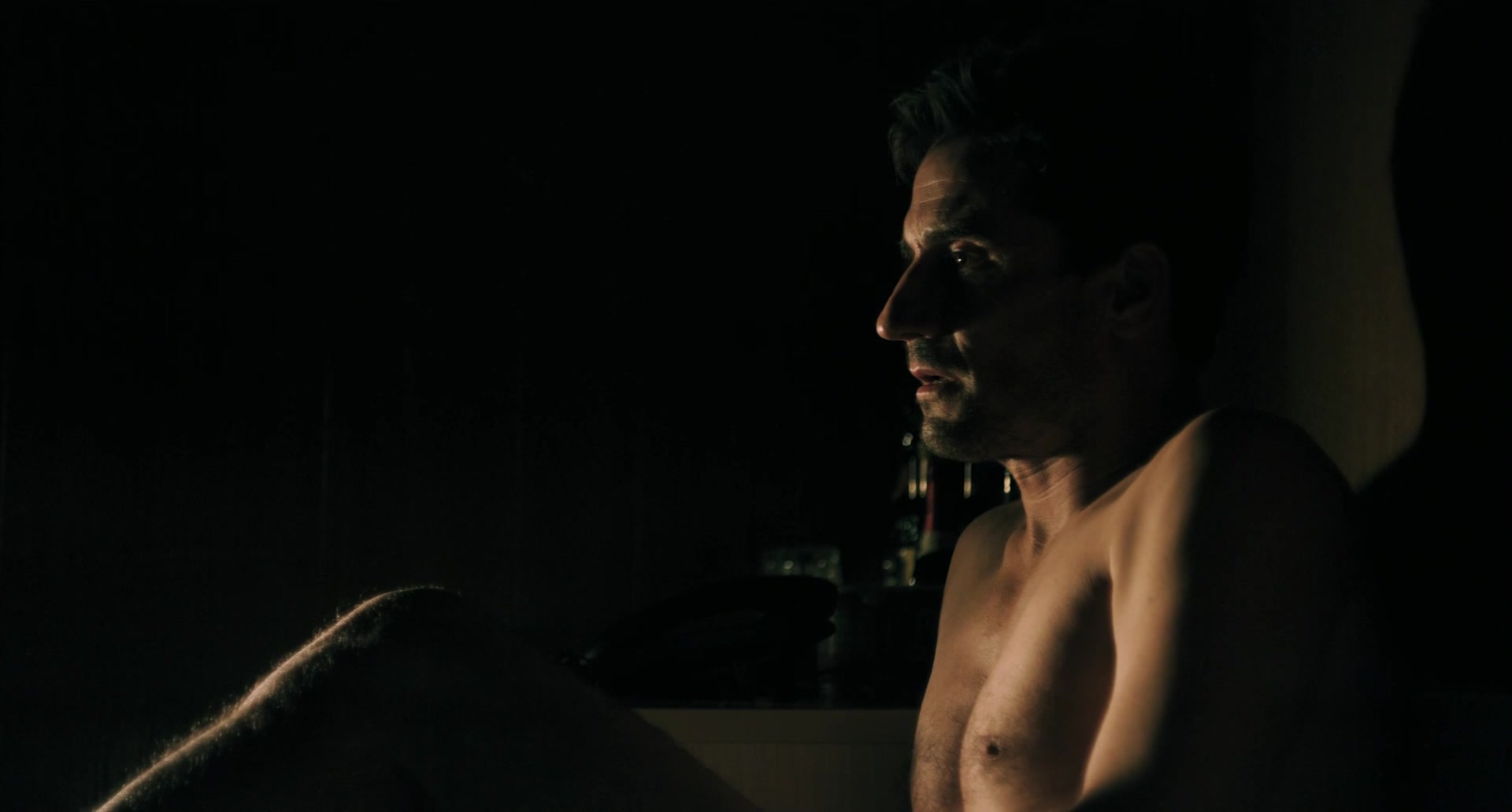 Isabel Thierauch nude scenes - Die Haut der Anderen