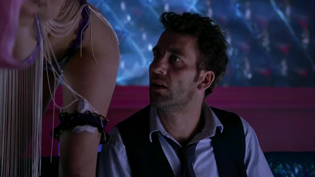 Natalie Portman nude scenes - Closer